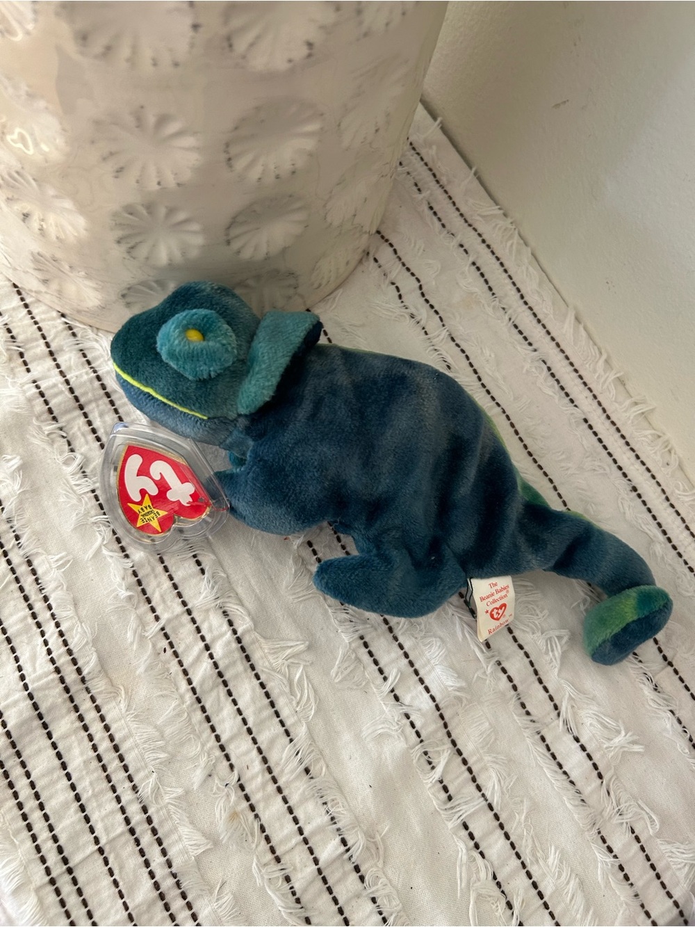 Vintage 1997 Ty Beanie Baby Blue-Teal Rainbow The Chameleon Plush
